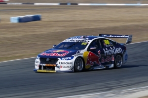 Komatsu On Board With Red Bull Racing - Jan 2019