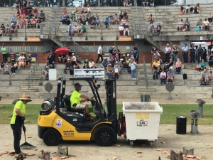 Komatsu Supports at the Royal Easter Show Woodchop